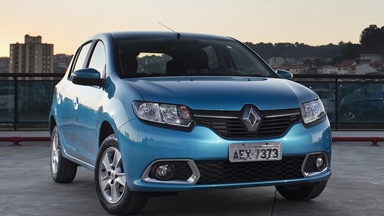 Renault começa a vender Sandero e Logan com câmbio automatizado