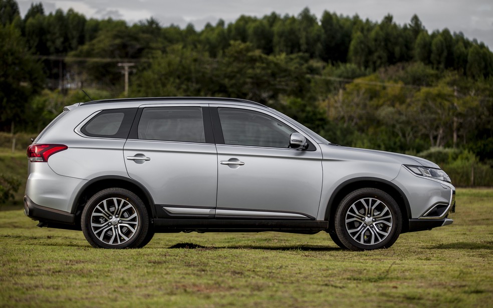 Mitsubishi Outlander 2016 — Foto: Murilo Mattos/Divulgação