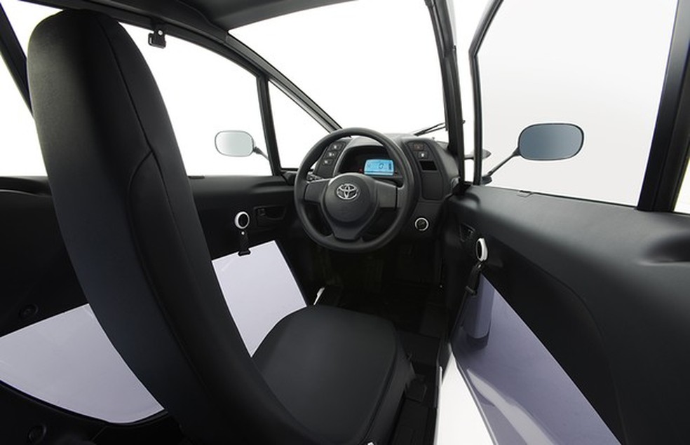 Interior do Toyota i-Road (Foto: Divulgação) — Foto: Auto Esporte