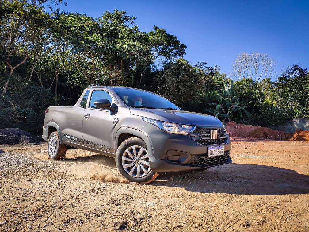 Nova Fiat Strada Endurance x Fiat Strada Hard Working comparativo