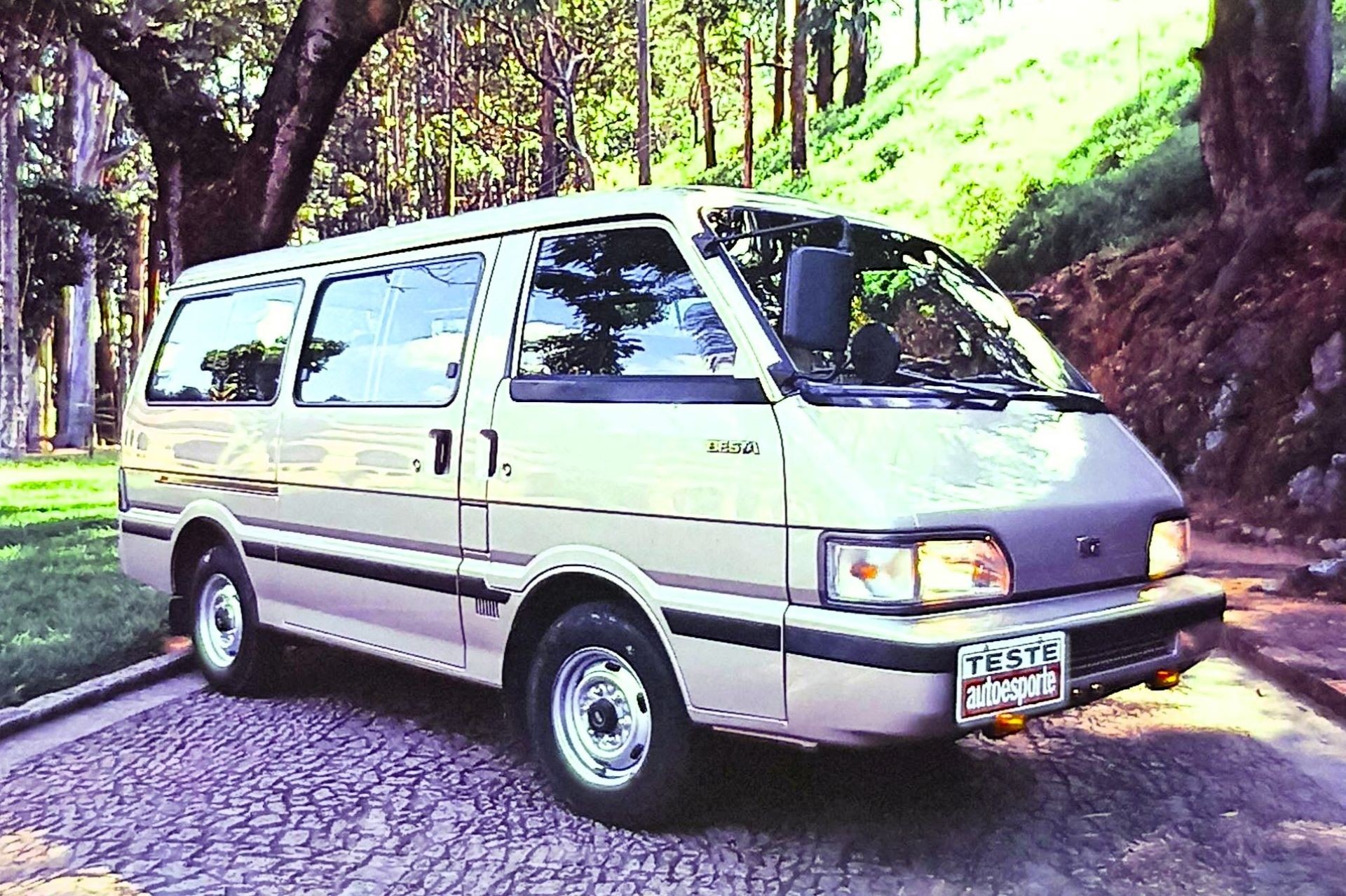 Teste de 1993: Kia Besta ousou desafiar a Kombi com mais sofisticação