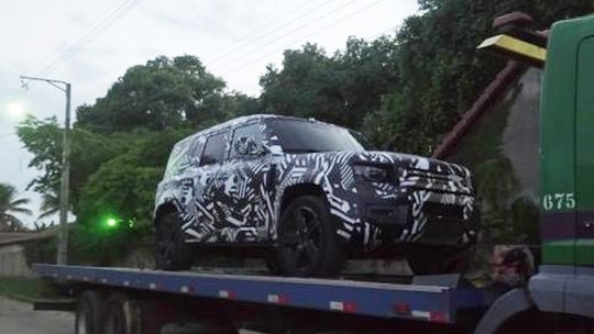 Novo Land Rover Defender é visto no Brasil. SUV será uma das principais estreias de 2020