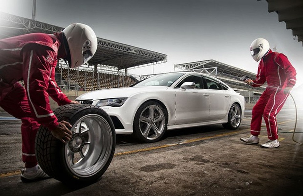 Audi RS7 e Stock Car (Foto: Leo Sposito) — Foto: Auto Esporte