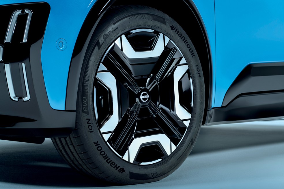 Nissan March Evolve tem rodas de 18 polegadas — Foto: Divulgação