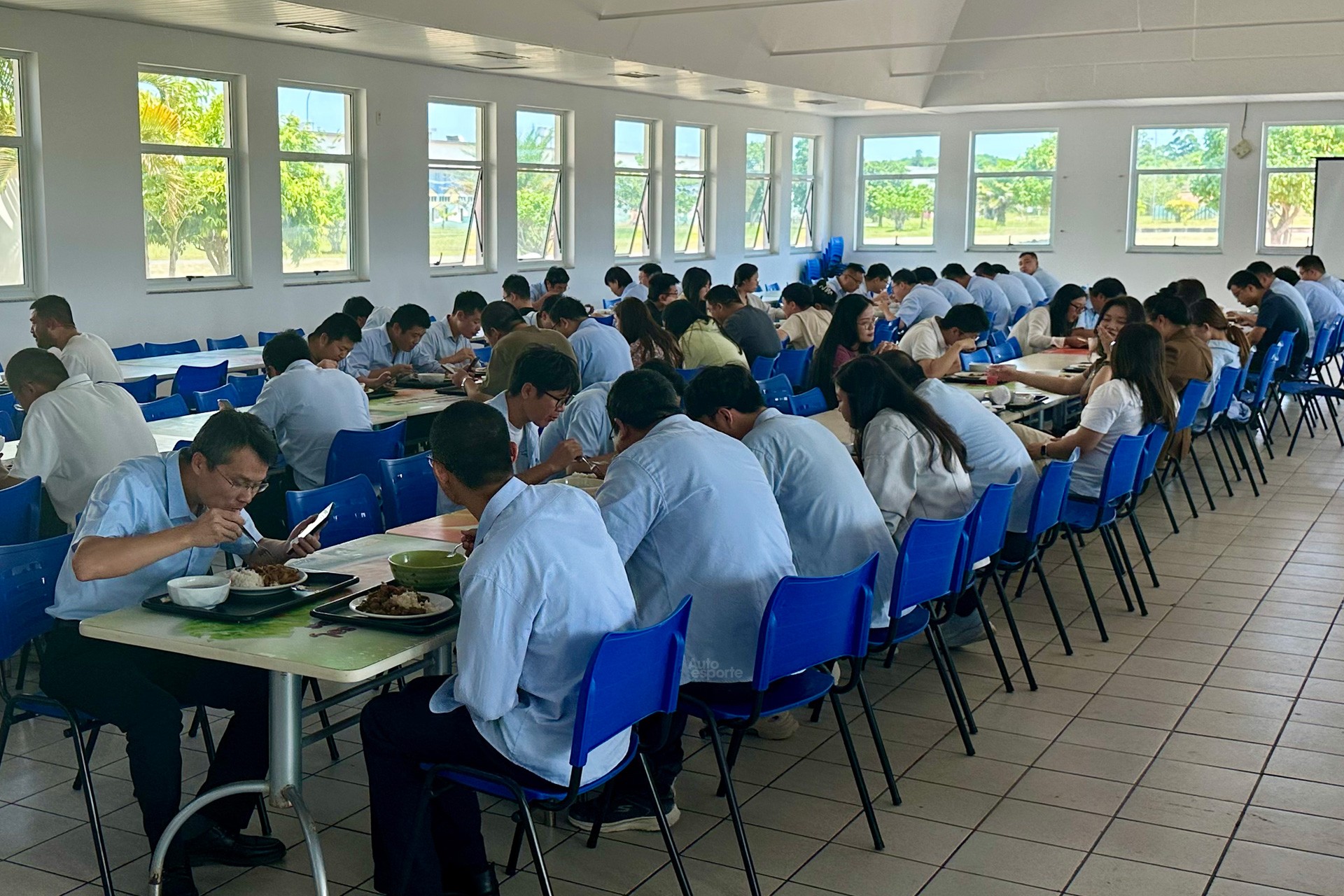 BYD muda instalações de trabalhadores em obra na Bahia após denúncias