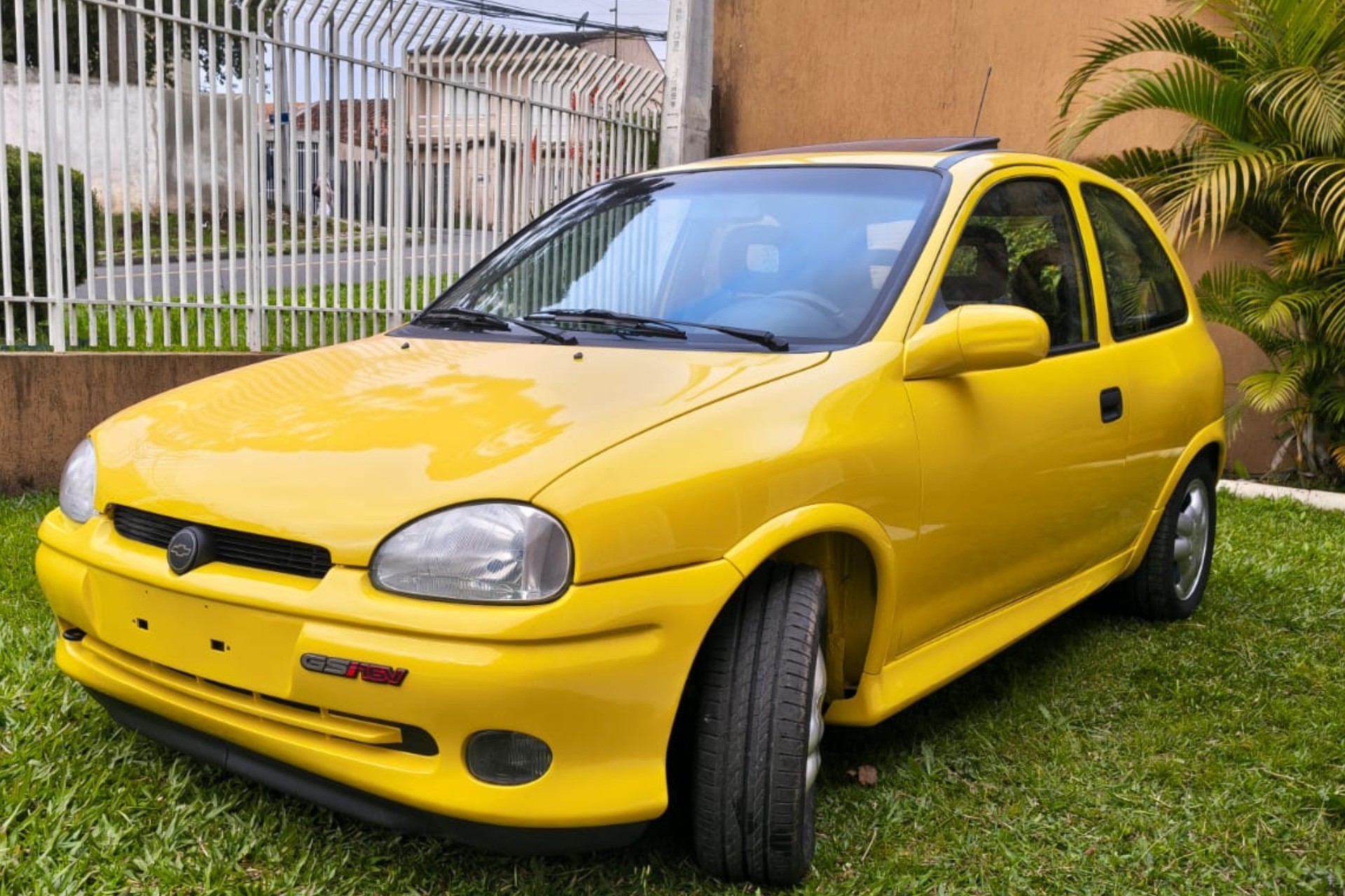 Achado usado: Chevrolet Corsa GSi é rival do Gol GTi e custa muito menos