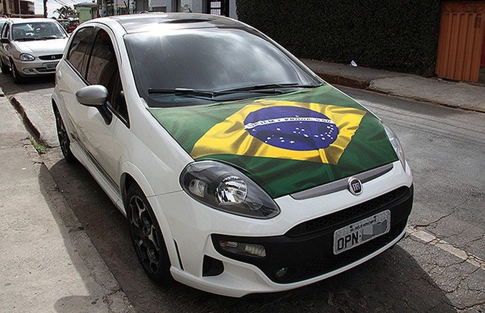 A plotagem é uma opção (mais cara) para adornar seu carro (Foto: Marlos Ney Vidal/Auto News Brasil) — Foto: Auto Esporte