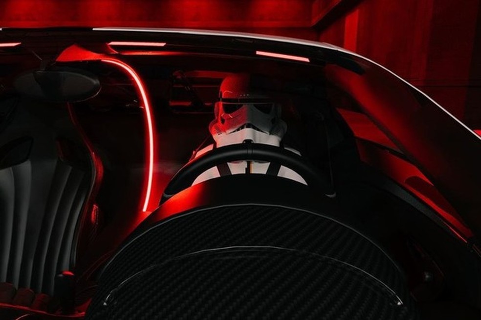 Será que o Stormtrooper vai dar uma carona ao Darth Vader? (Foto: Reprodução/Instagram) — Foto: Auto Esporte