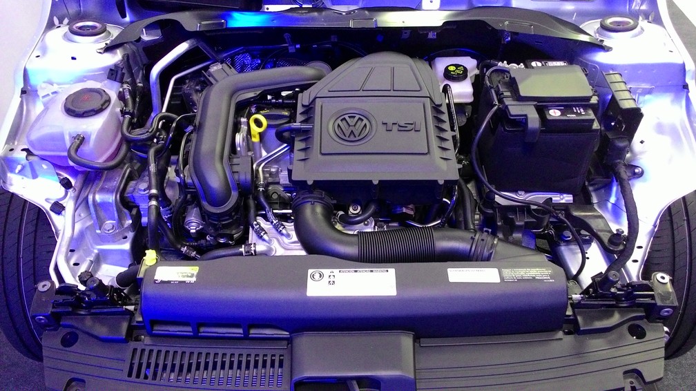 Motor 1.0 TSI de 128 cv, q será chamado de 200 TSI por causa do torque máximo de 200 Nm ou 20,4 kgfm — Foto: Peter Fussy / G1