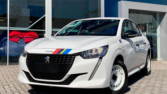 Peugeot 208: concessionária cria série especial inspirada em carros de rali
