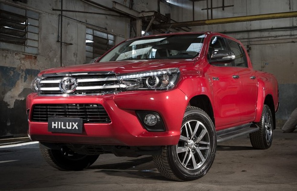 Dianteria da Toyota Hilux 2016 (Foto: Divulgação) — Foto: Auto Esporte