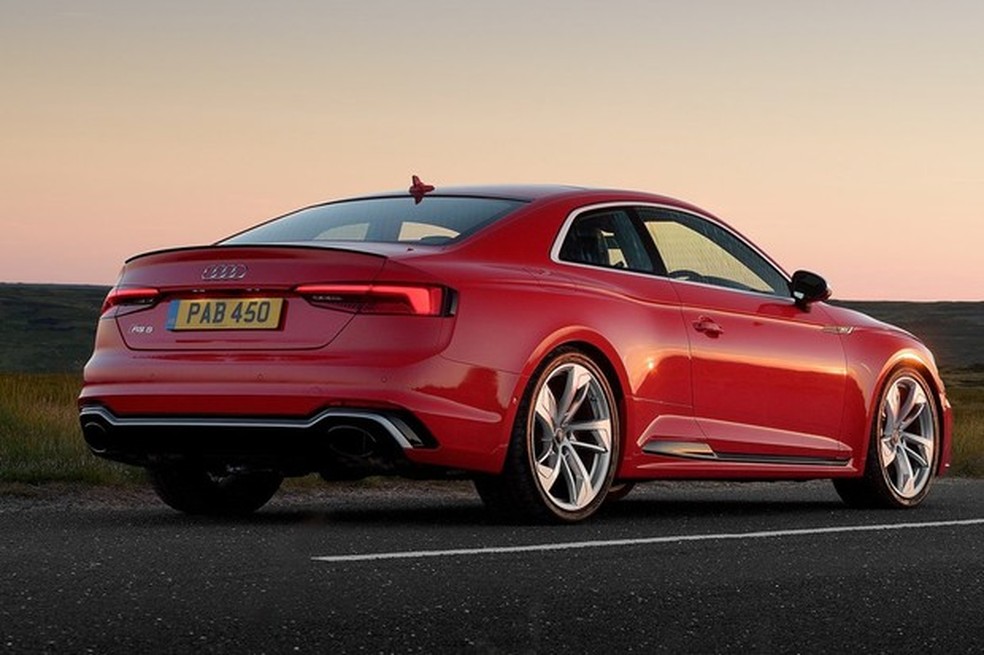 Design é ponto forte do cupê, tal como o desempenho do novo V6 2.9 (Foto: Divulgação) — Foto: Auto Esporte