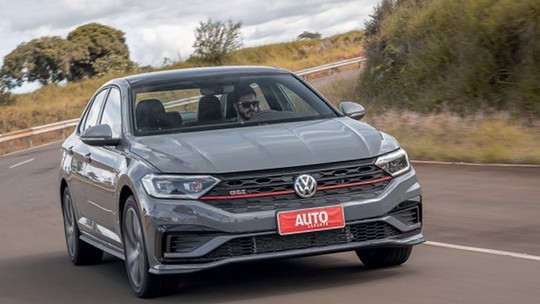 Volkswagen Jetta 2021 perde versões com motor 1.4 e GLI completo belisca os R$ 190 mil