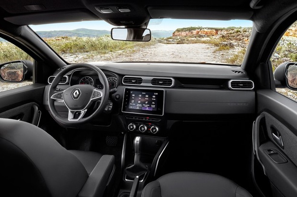 O interior é bem diferente do antigo modelo e tem uma nova central multimídia (Foto: Divulgação) — Foto: Auto Esporte
