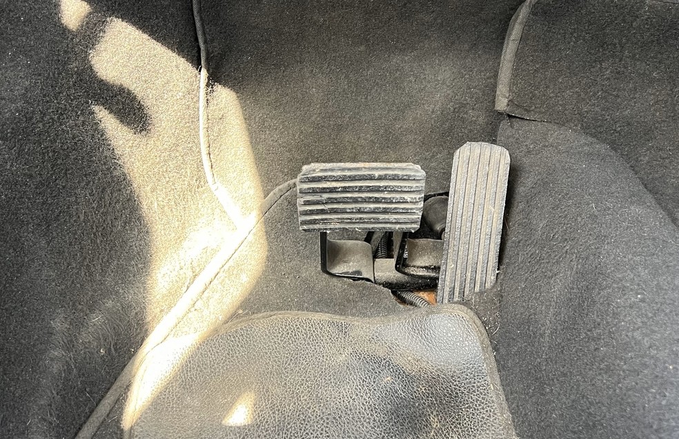 Eis a prova de que este Fusquinha só tem dois pedais — Foto: Reprodução/Dream Car