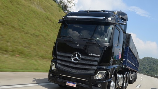Novo Actros é caminhão sem retrovisor que custa metade de um Mercedes Classe G Novo Actros é caminhão sem retrovisor que custa metade de um Mercedes Classe G