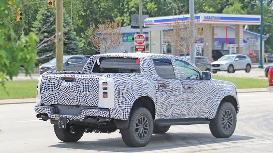 Flagra: Nova Ford Ranger Raptor terá motor V6 biturbo 