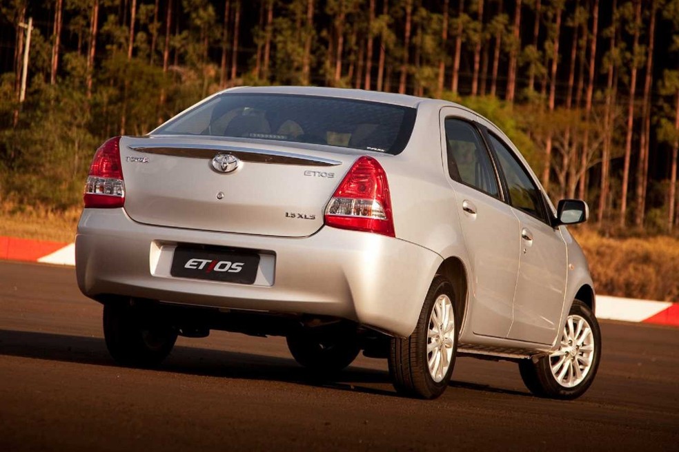 Toyota Etios sedã tem motor 1.5 flex de 107 cavalos — Foto: Divulgação/Toyota