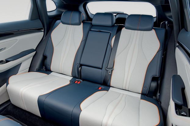 BYD Song Plus 2025 - bancos - SUV da BYD oferece acabamento com mais cores