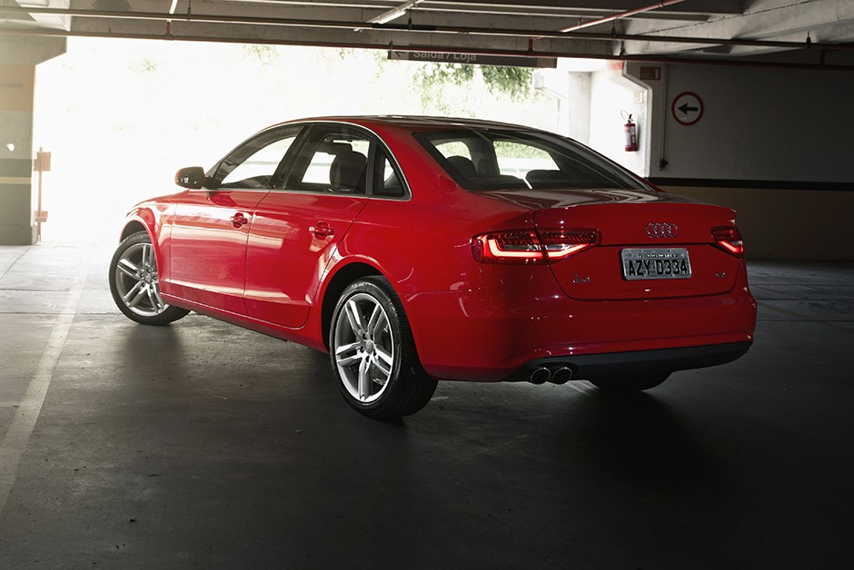 Audi A4 Sedan 1.8 Turbo