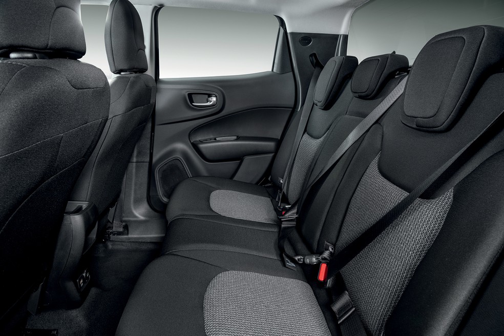 Fiat Toro Endurance é a versão de entrada da picape — Foto: Divulgação