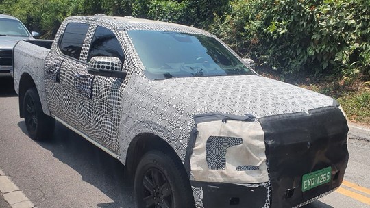 Nova Ford Ranger é vista em testes no Brasil pela primeira vez; picape chega em 2023