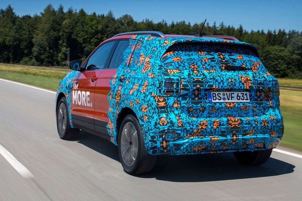 Aceleramos o Volkswagen T-Cross camuflado (Foto: Divulgação) — Foto: Auto Esporte