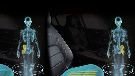 Novo assento da Jaguar massageia seu quadril, mas não do jeito que você está imaginando