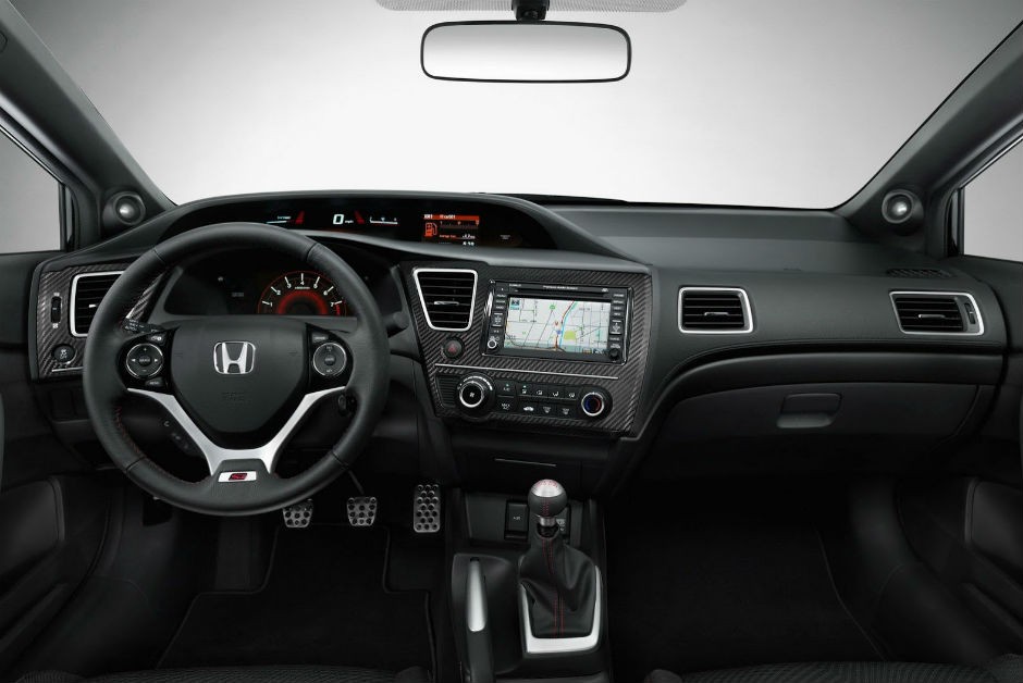 Honda Civic Si (<a href="http://revistaautoesporte.globo.com/Fotos/fotos/2014/10/fotos-honda-civic-si.html"> SAIBA MAIS</a>)