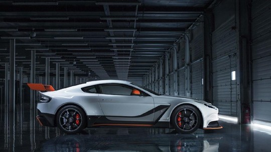 Aston Martin deve apresentar edição limitada do Vantage GT8