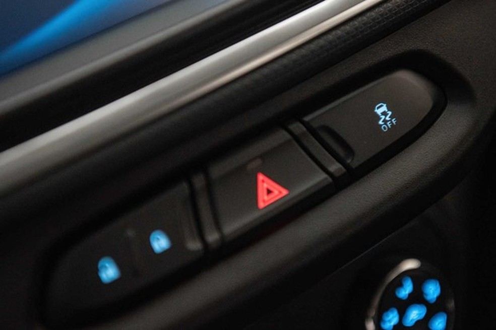 O botão do controle de tração agora está no painel (Foto: Divulgação) — Foto: Auto Esporte