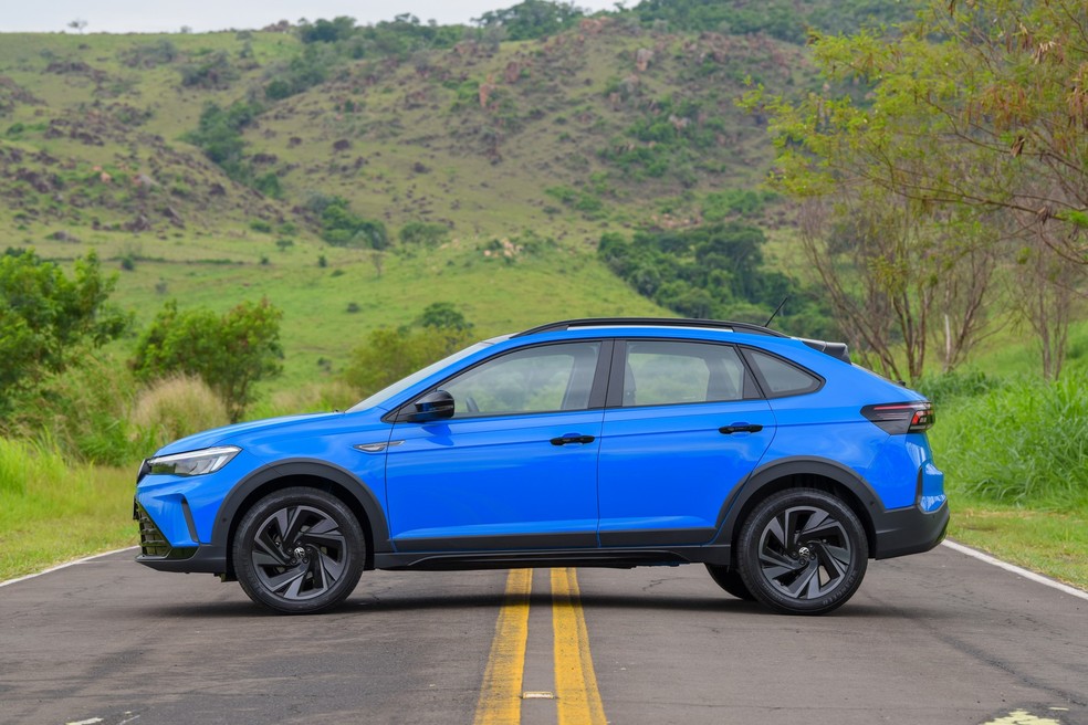 Volkswagen Nivus tem 4,27 metros de comprimento — Foto: Murilo Goes/Auto News Brasil
