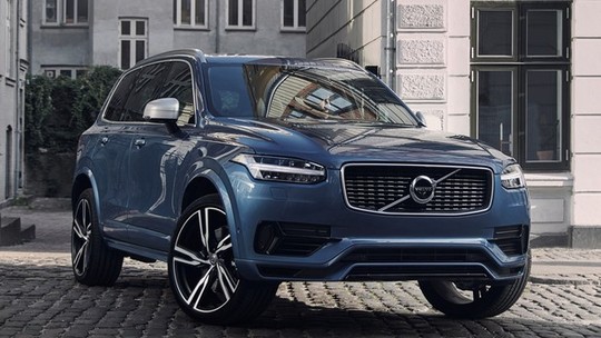 Volvo XC90 híbrido ganha visual esportivo por R$ 430 mil para competir com o Velar