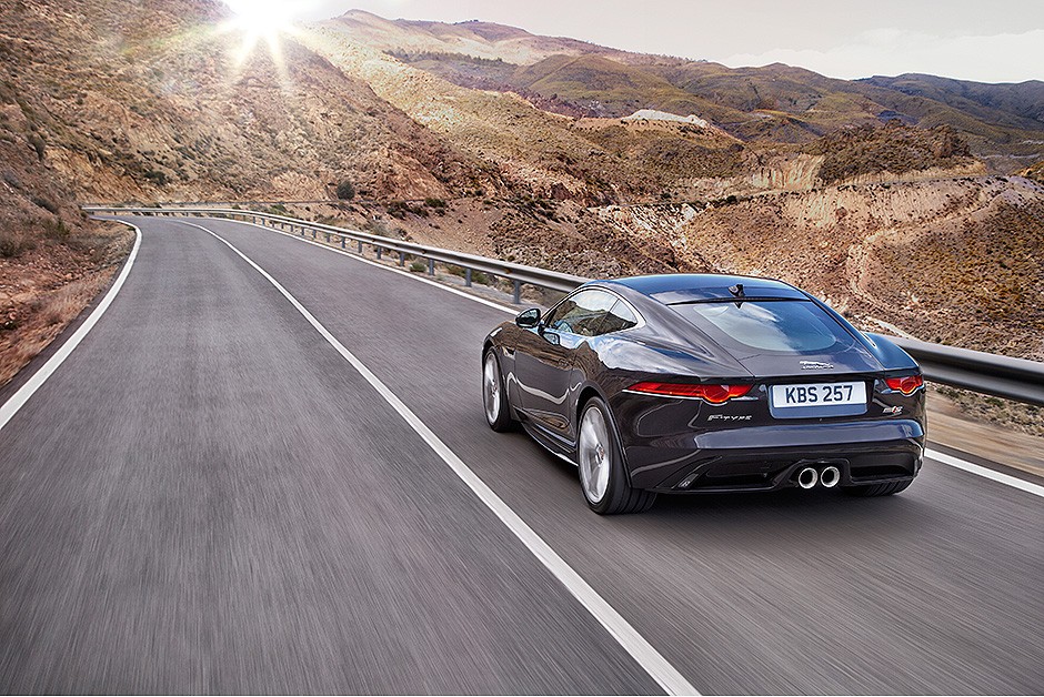 Jaguar F-Type R AWD