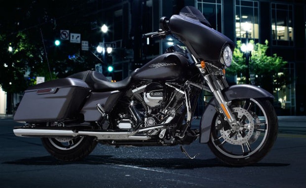 Harley-Davidson Street Glide (Foto: Divulgação) — Foto: Auto Esporte