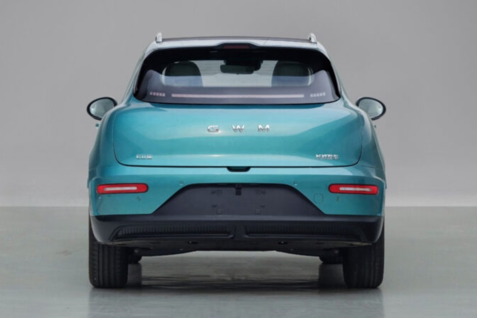 SUV do GWM Ora 03 tem traseira exatamente igual ao do irmão menor — Foto: Reprodução/CarNewsChina