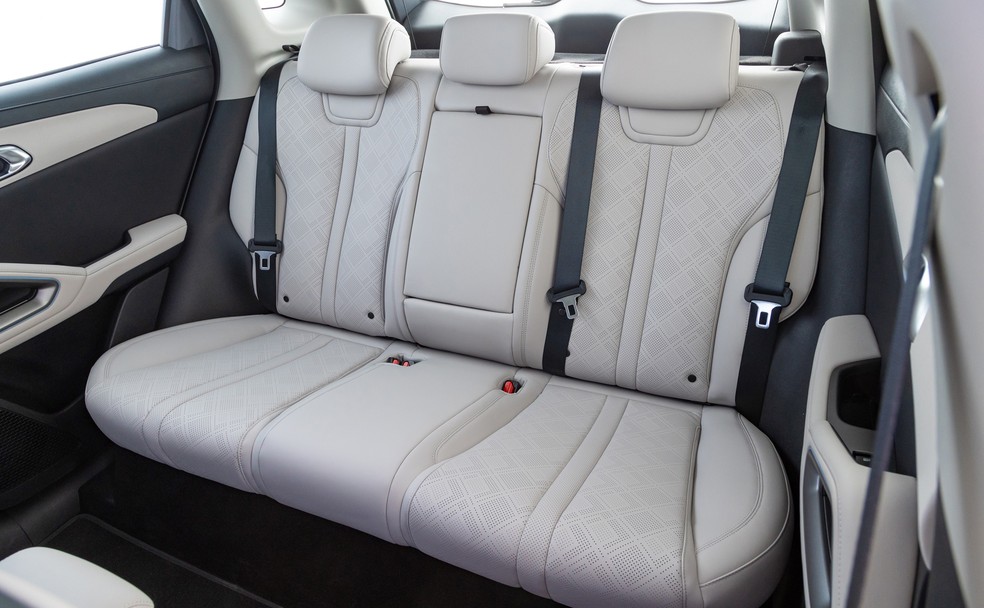 BYD Yuan Pro 2025 tem a segunda fileira bipartida  — Foto: Divulgação