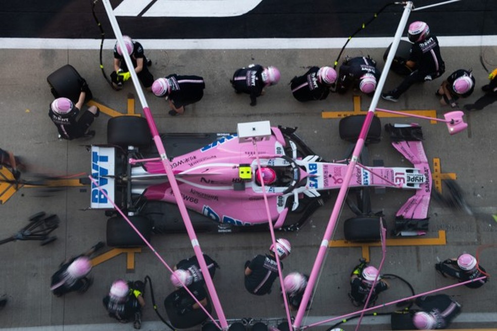 A briga interna dos pilotos da Force India também é destacada (Foto: Divulgação) — Foto: Auto Esporte