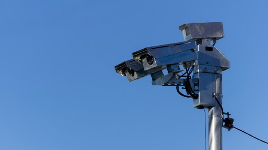 Projeto torna foto da placa do carro obrigatória em multa por radar