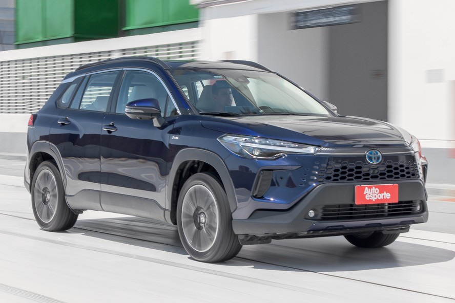 Toyota Corolla Cross XRX Hybrid - frente diagonal