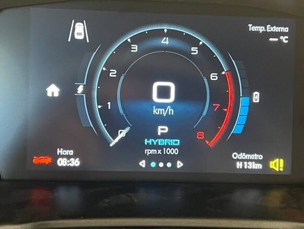 Painel do Fiat Fastback micro-híbrido vazado no Instagram