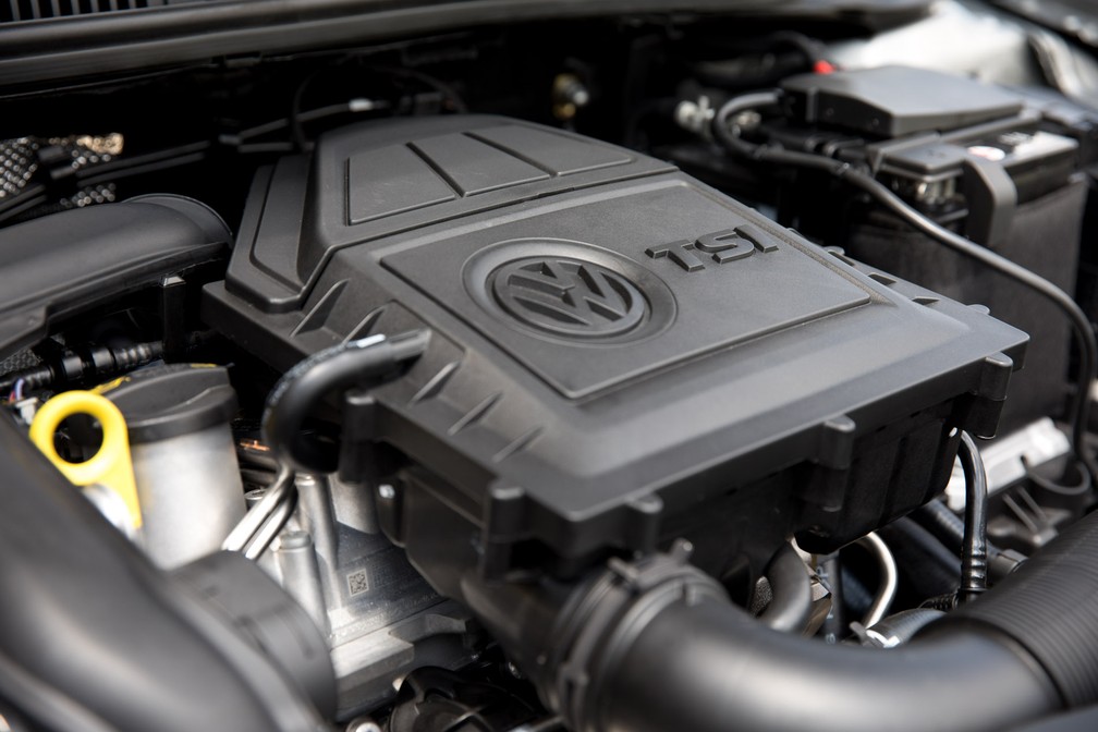 Motor 1.0 turbo do Volkswagen Virtus entrega 128 cv — Foto: Marcelo Brandt/G1