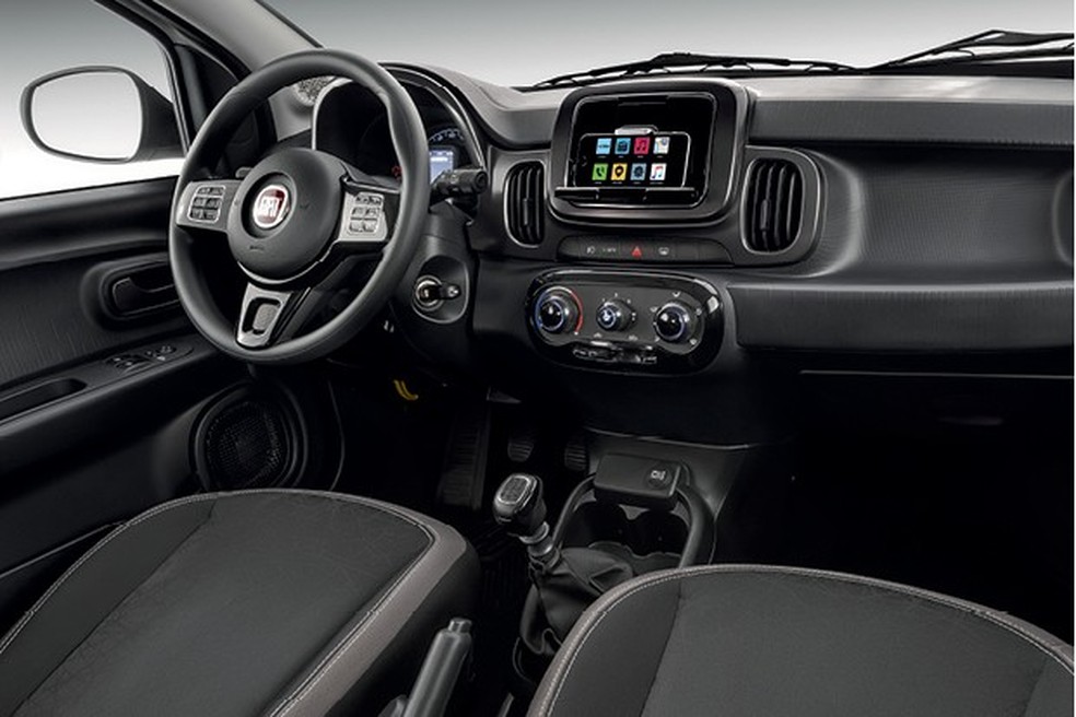 O instrumento digital vem de série, mas o sistema de conectividade por meio do celular é opcional e está disponível apenas na versão Like, a mais cara da gama (Foto: Divulgação) — Foto: Auto Esporte