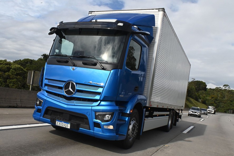 Mercedes-Benz e-Actros 400 está em proceso de homologação no Brasil