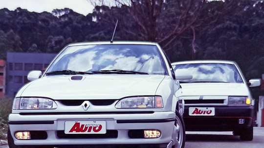 Comparativo de 1995: Fiat Tipo e Renault 19 fazem duelo de hot hatches