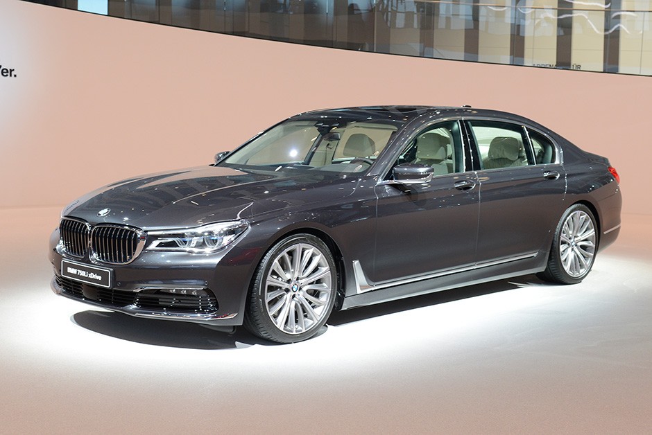 BMW Série 7 no Salão de Frankfurt 2015