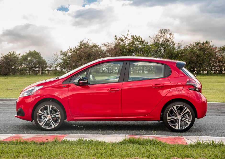 Peugeot 208 GT