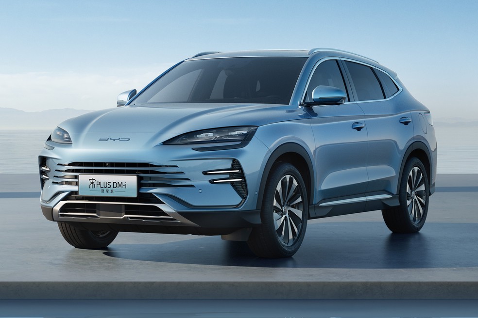 BYD Song Plus 2026 vai adotar o mesmo visual da configuração Premium, inspirada no sedã Seal — Foto: Divulgação