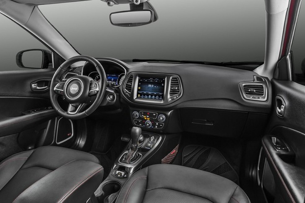 Jeep Compass Trailhawk turbodiesel (Foto: Divulgação) — Foto: Auto Esporte
