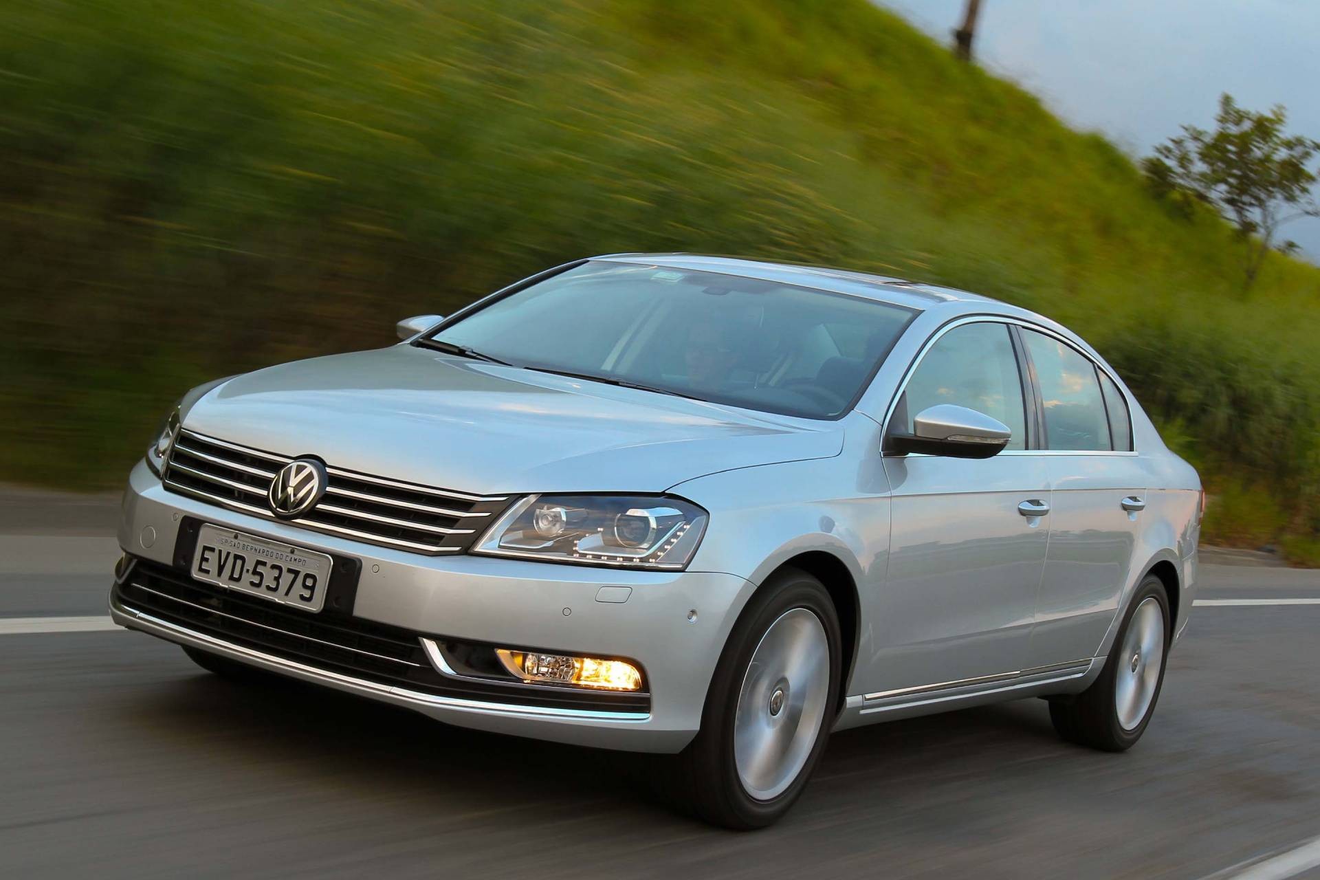 Volkswagen Passat usado: 4 versões do sedã e da perua a partir de R$ 70 mil